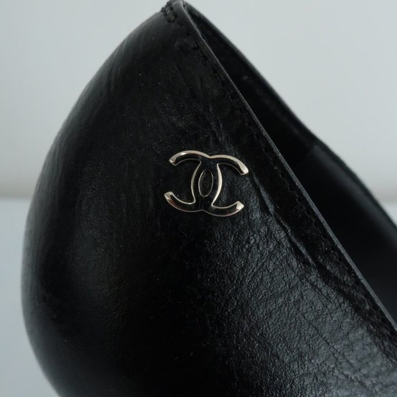 Chanel Cap Toe Pumps Black Leather & Patent - Picture 4 of 8